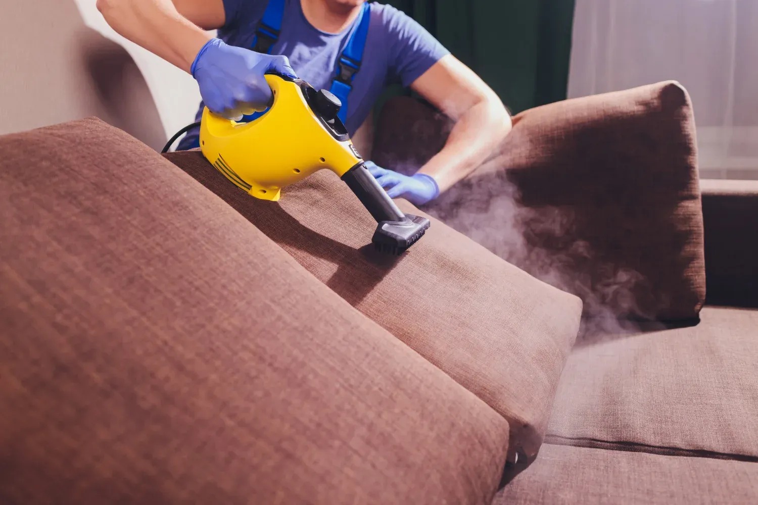 BEST UPHOLSTERY CLEANING COMPANY IN KELOWNA, BC