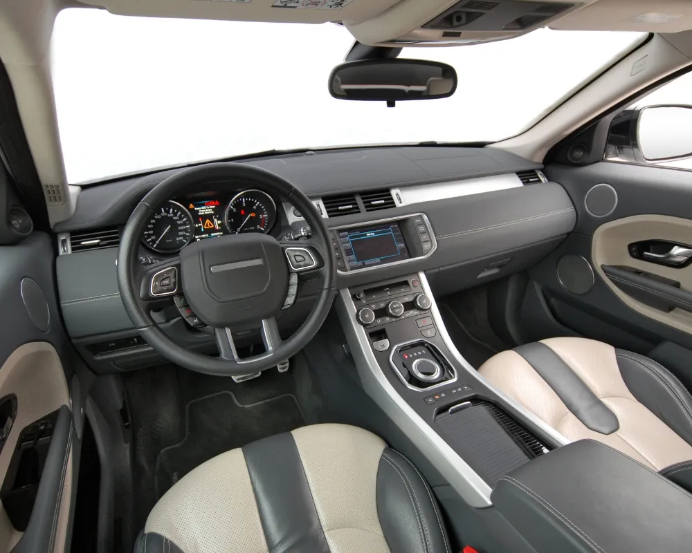 professional interior car cleaning